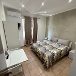 House Vendégház *